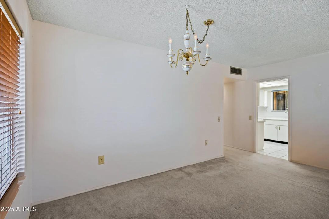 Real Estate Picture 8