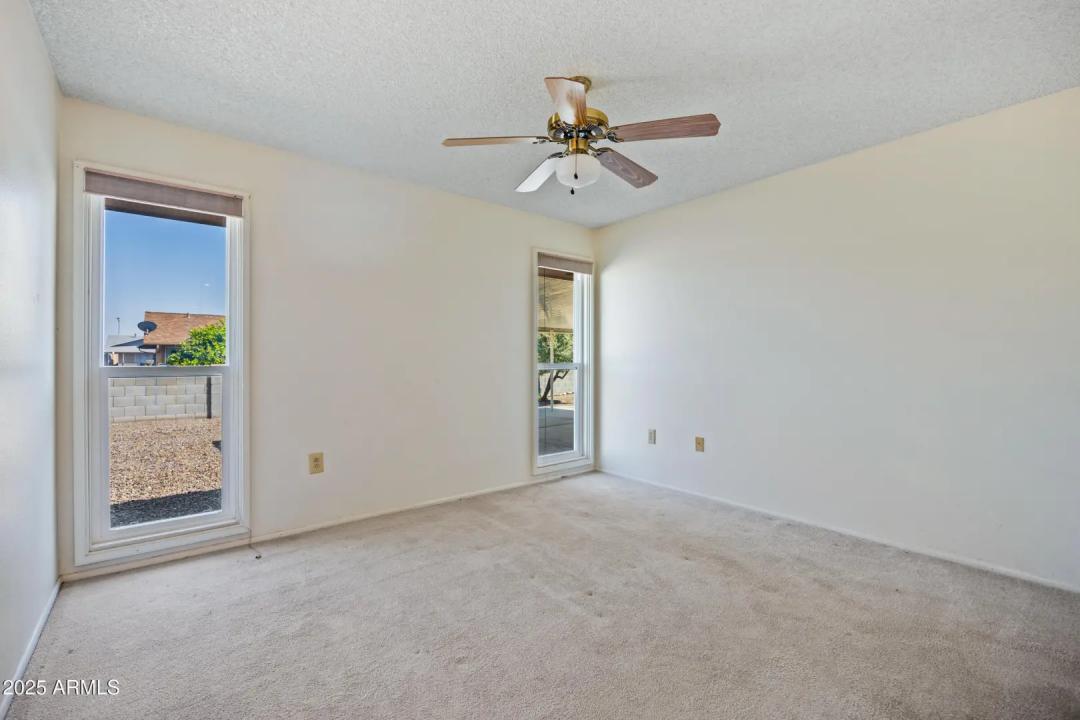 Real Estate Picture 11