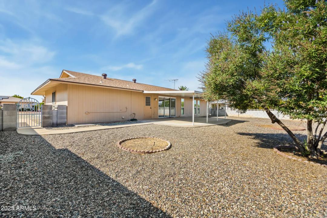 Real Estate Picture 16