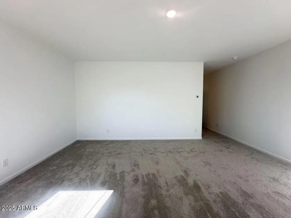 Real Estate Picture 34