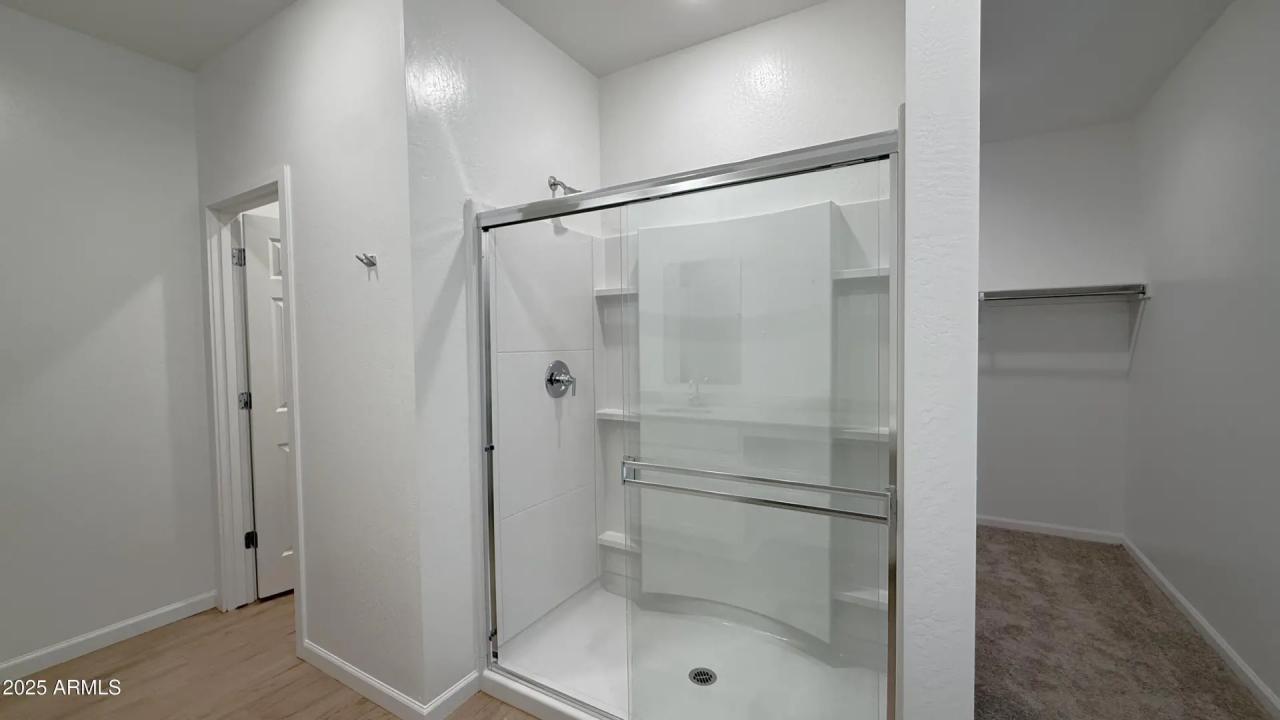 Real Estate Picture 20