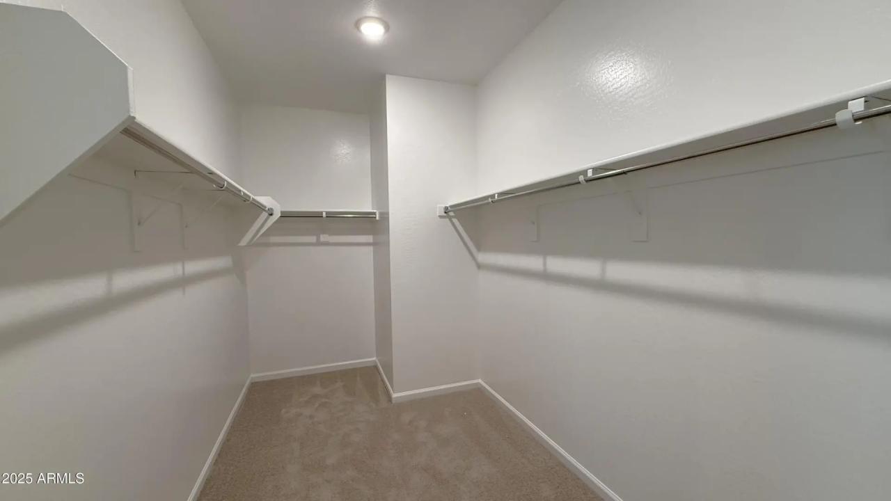 Real Estate Picture 22