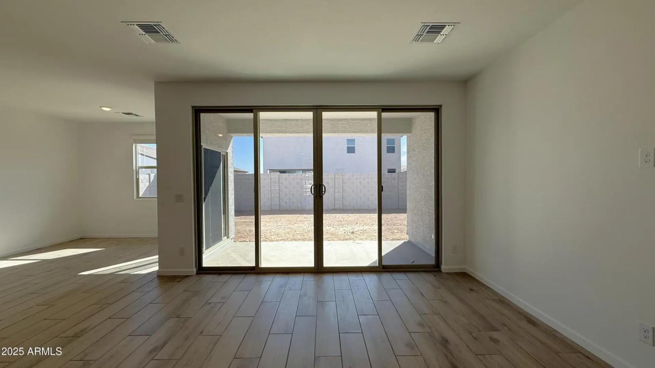 Real Estate Picture 26