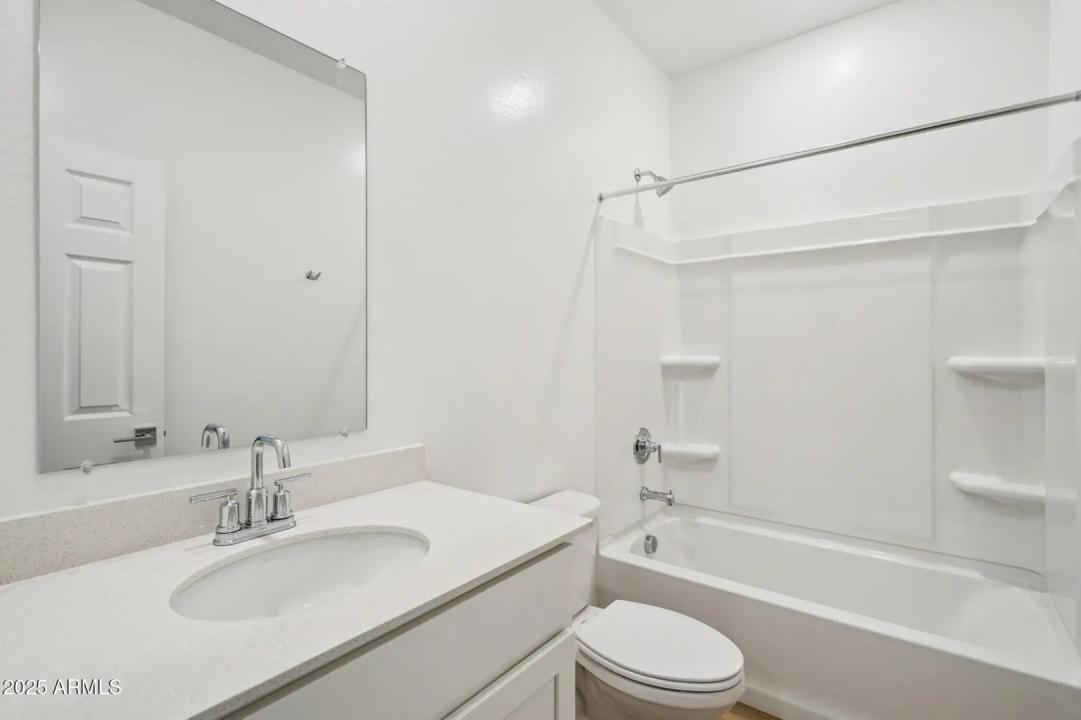 Real Estate Picture 21