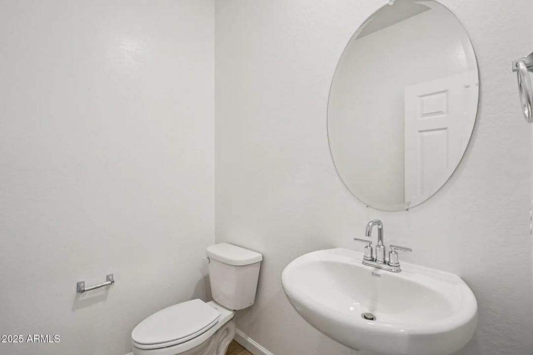 Real Estate Picture 26