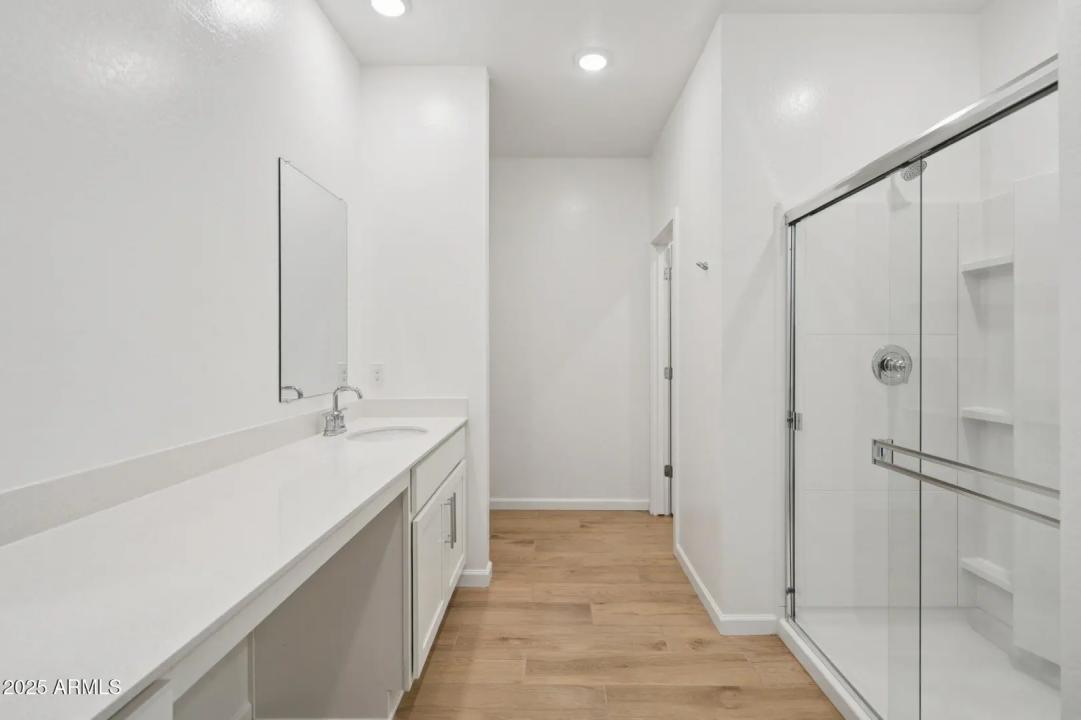 Real Estate Picture 30