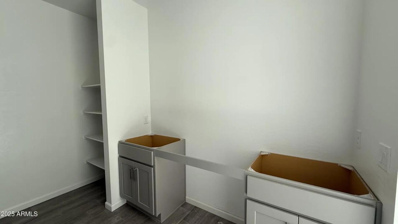 Real Estate Picture 10