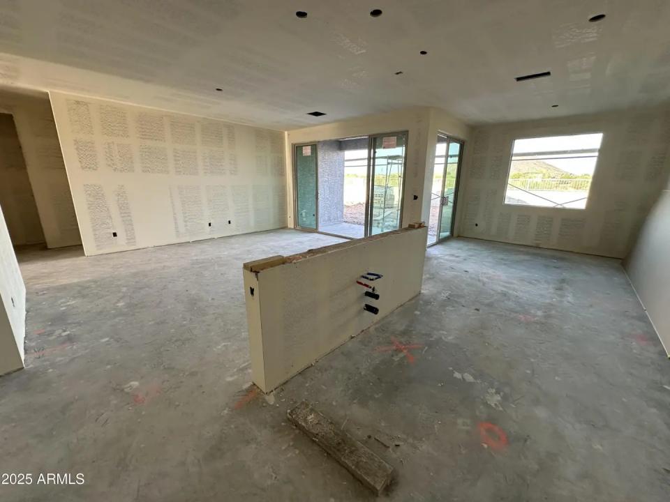 Real Estate Picture 5