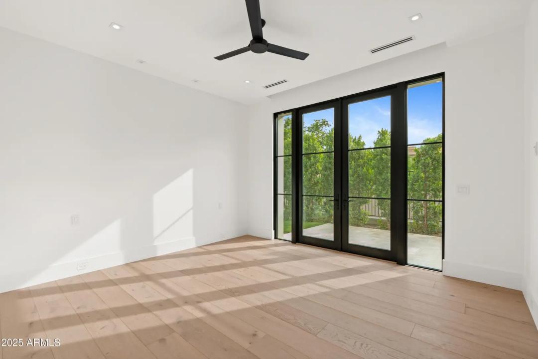 Real Estate Picture 27
