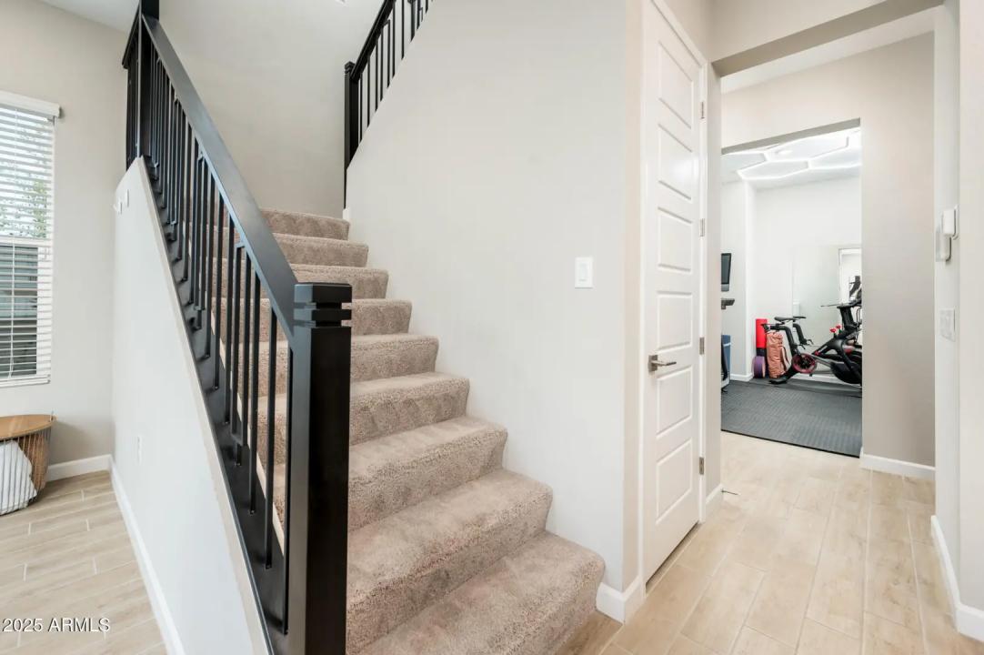 Real Estate Picture 24