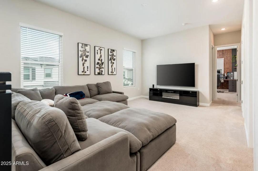 Real Estate Picture 29