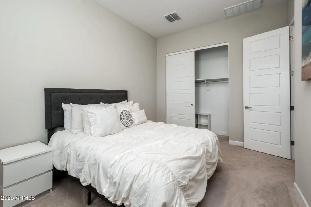 Real Estate Picture 37