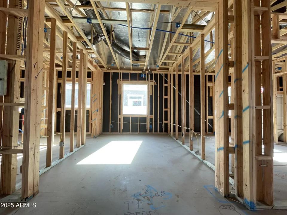 Real Estate Picture 7