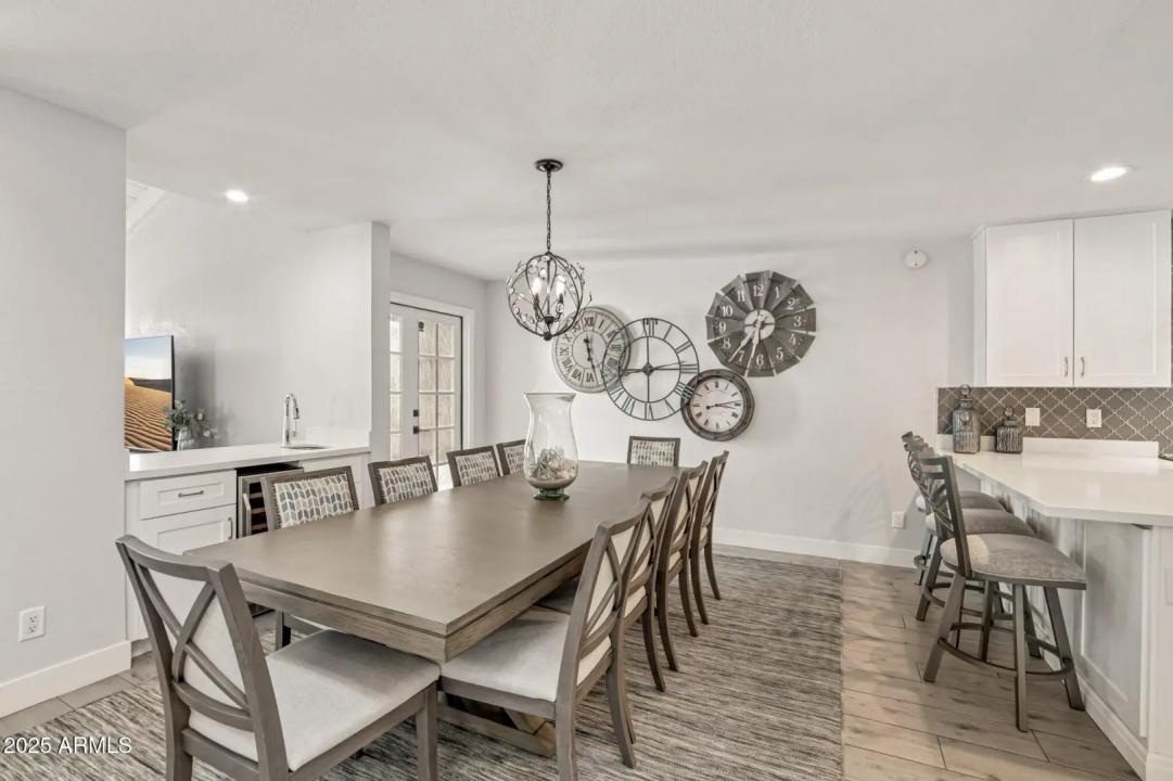 Real Estate Picture 11