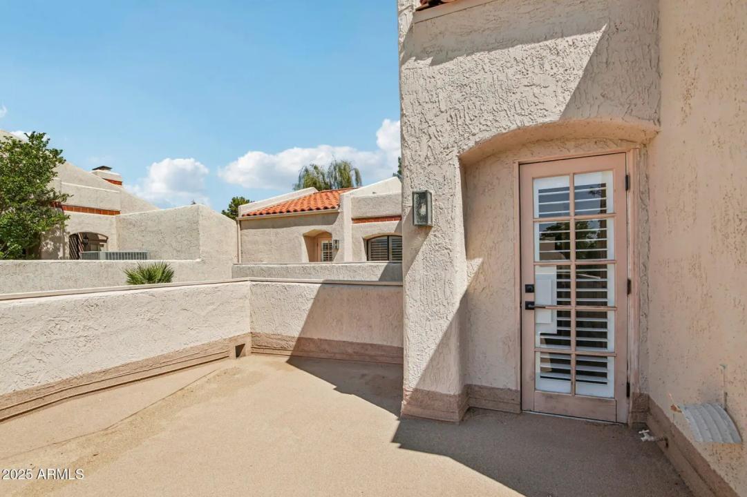 Real Estate Picture 32