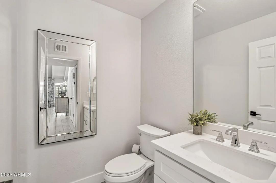 Real Estate Picture 20