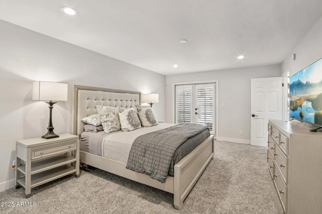 Real Estate Picture 22