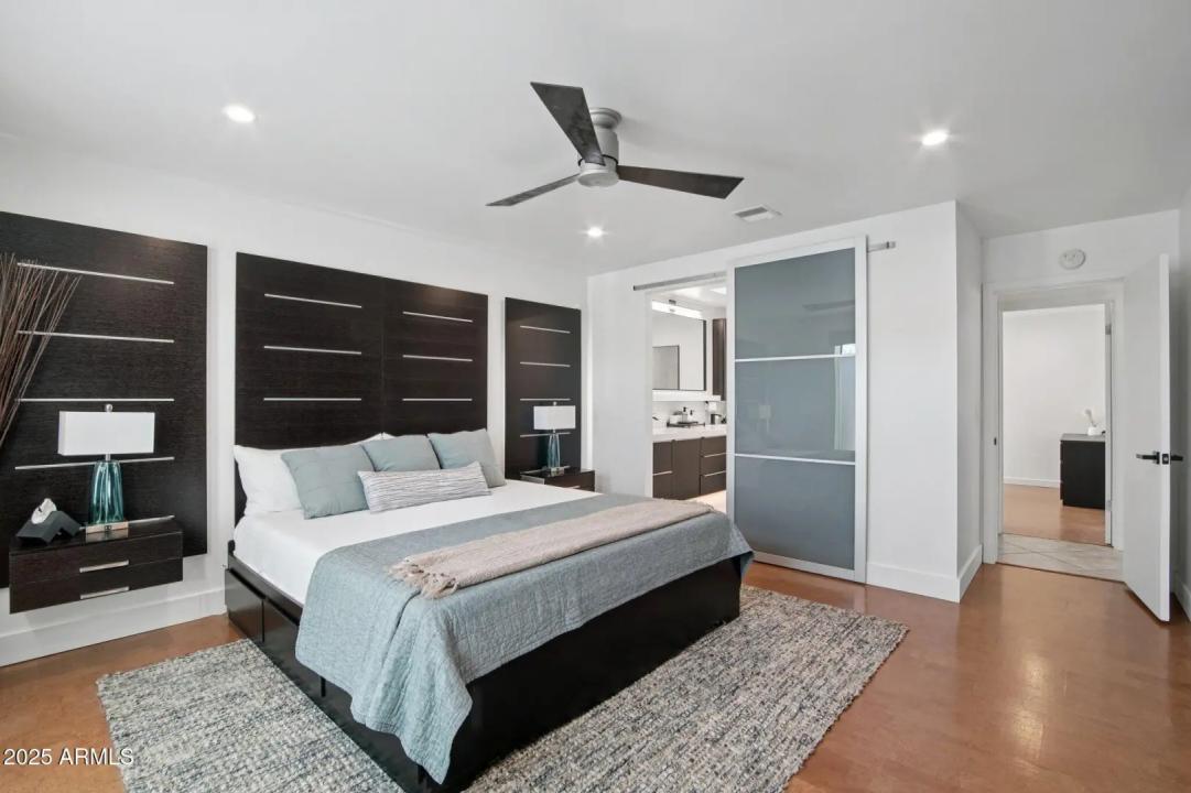 Real Estate Picture 17