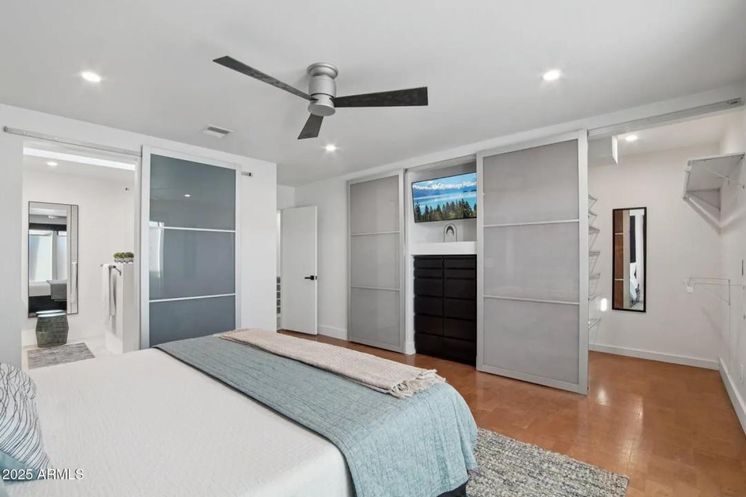 Real Estate Picture 19