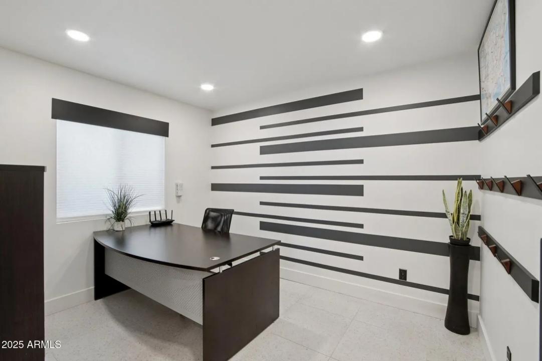 Real Estate Picture 28