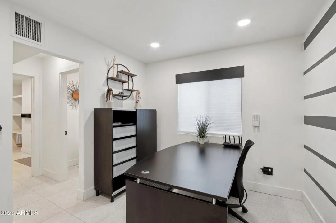 Real Estate Picture 29