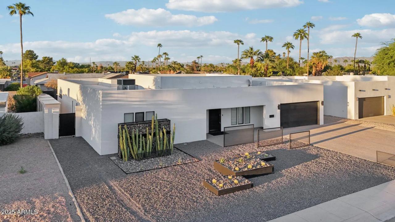Real Estate Picture 50