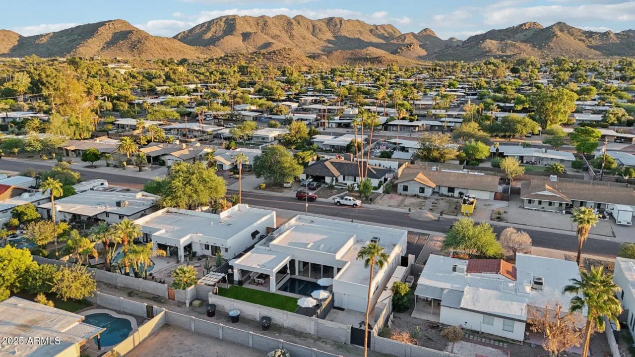 Real Estate Picture 53