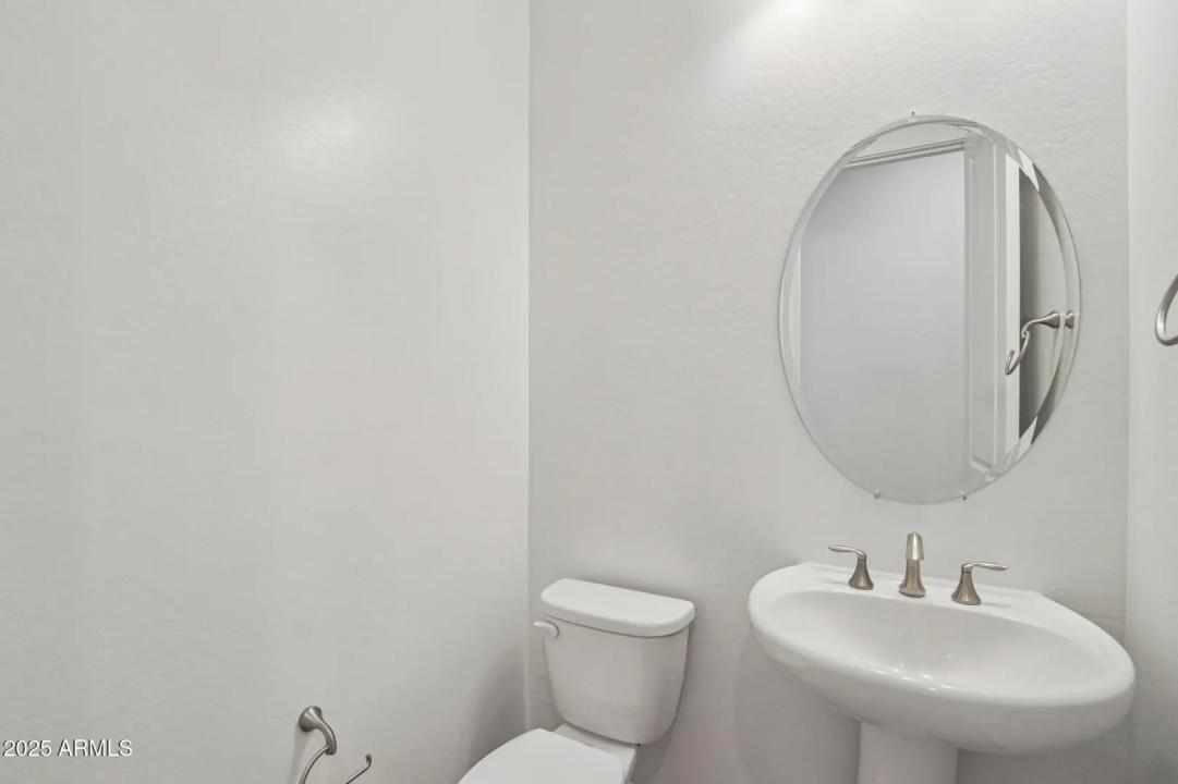 Real Estate Picture 23