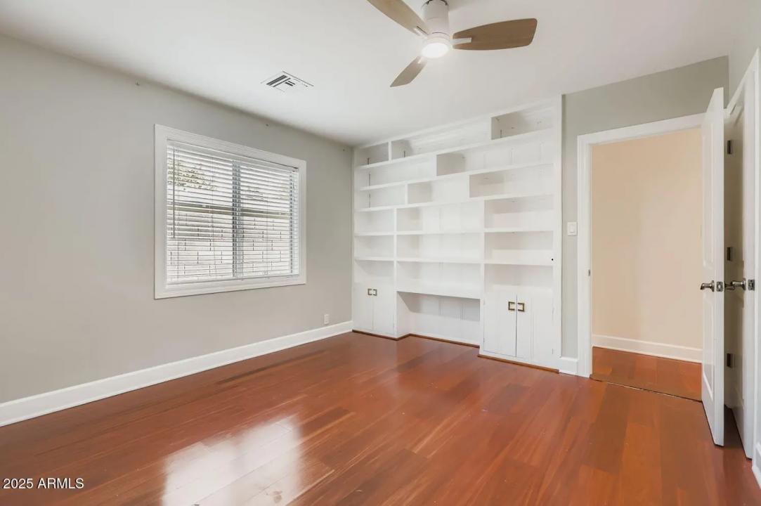Real Estate Picture 13