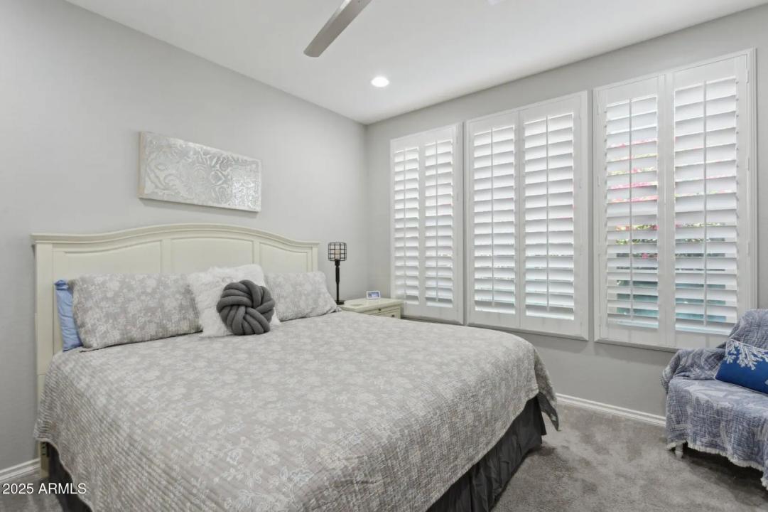 Real Estate Picture 16