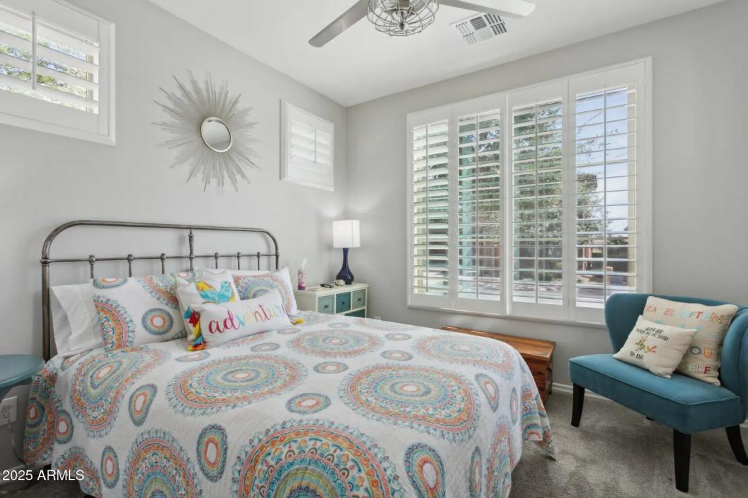 Real Estate Picture 17
