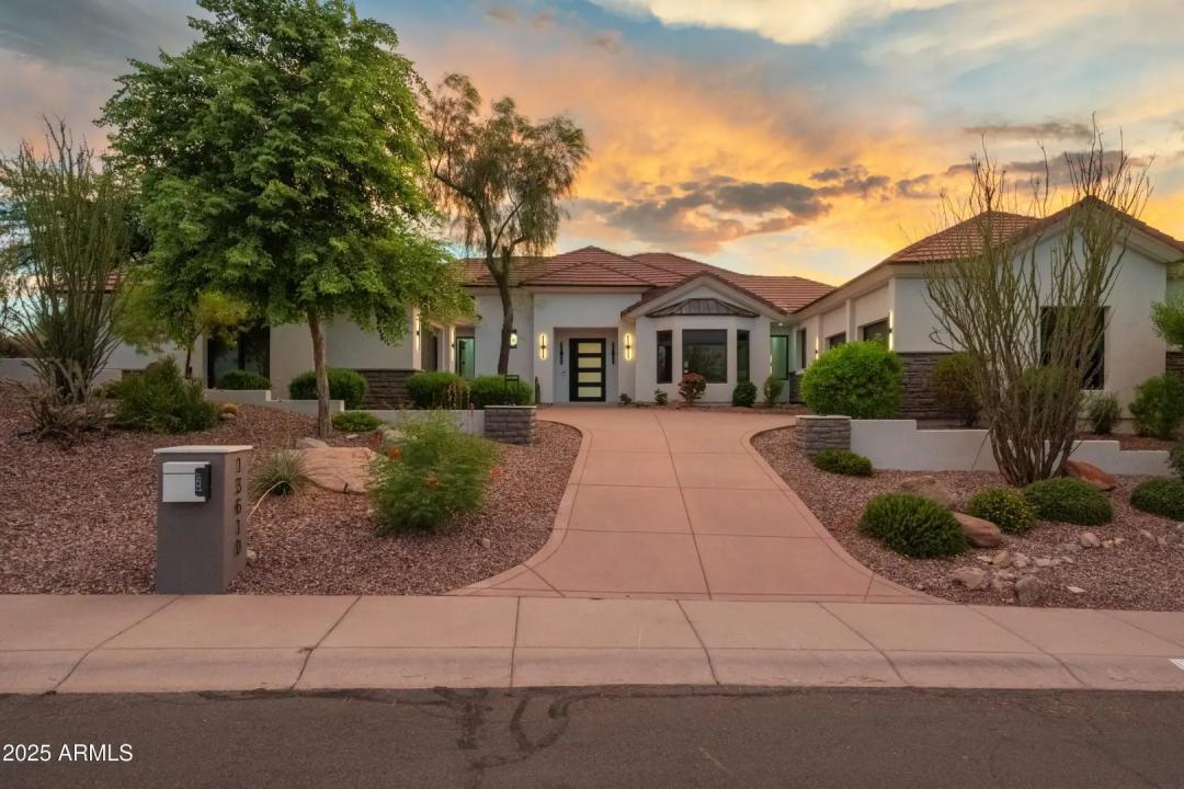 Real Estate Picture 7