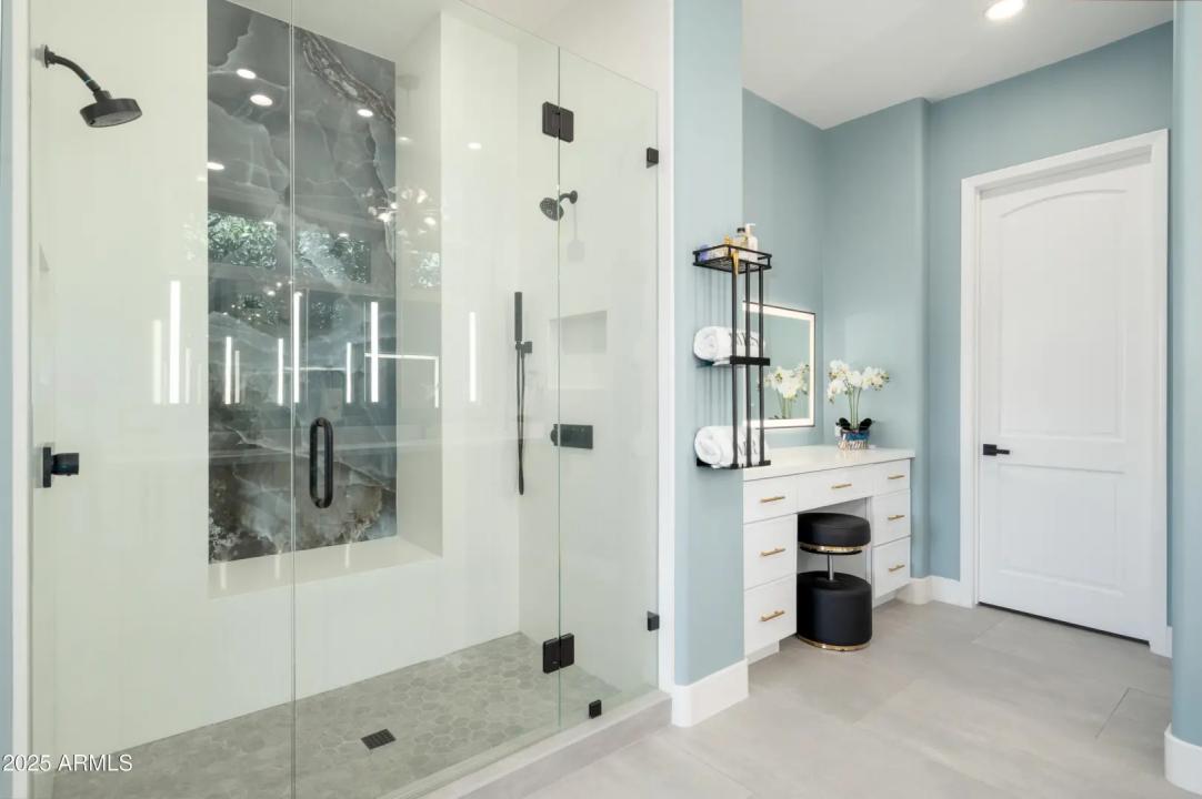 Real Estate Picture 37