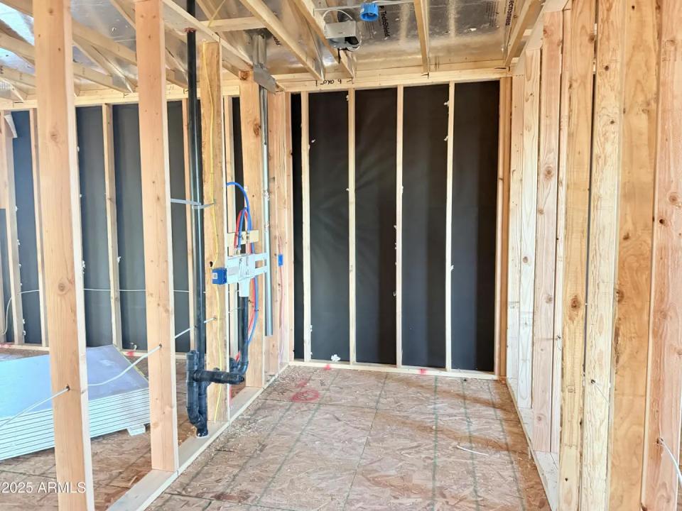 Real Estate Picture 13