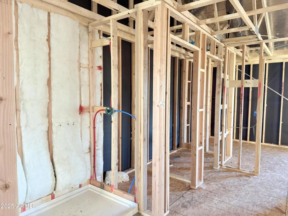 Real Estate Picture 15