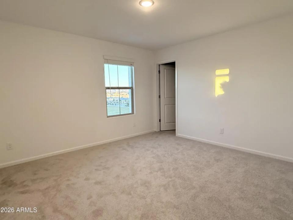 Real Estate Picture 17