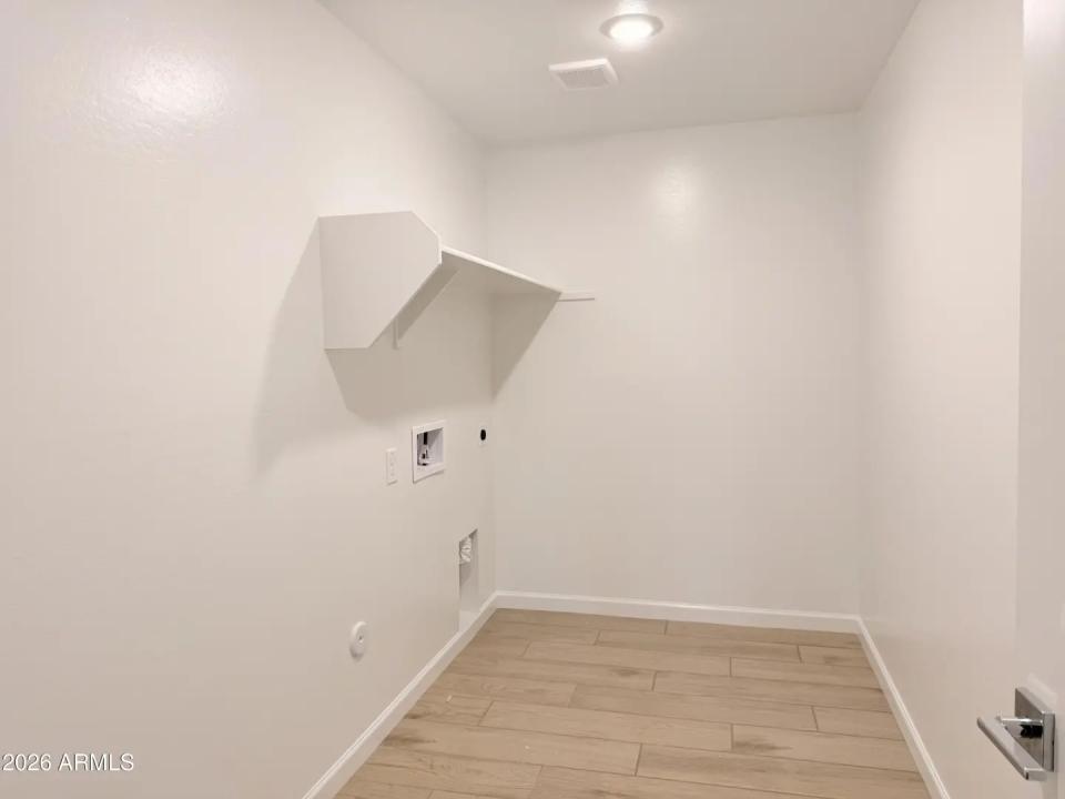 Real Estate Picture 21