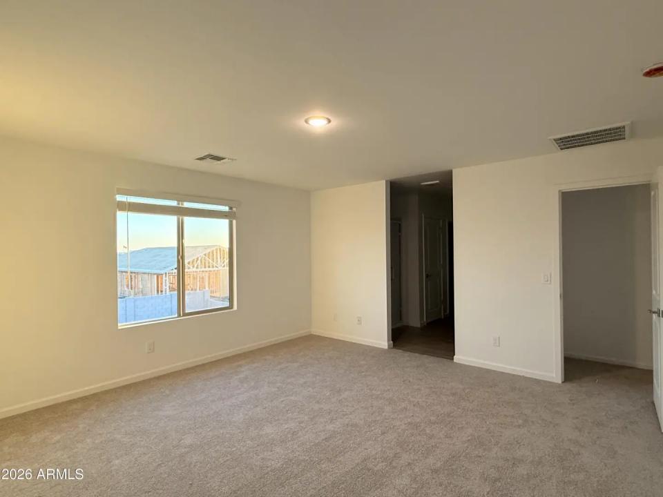 Real Estate Picture 23