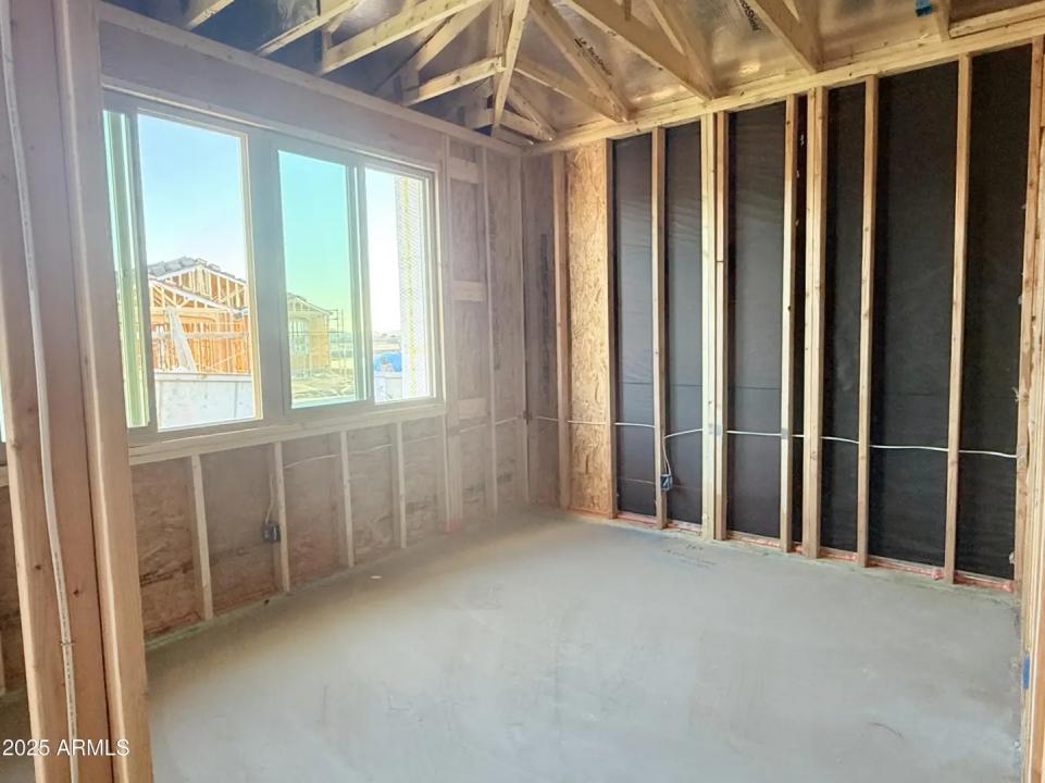 Real Estate Picture 3