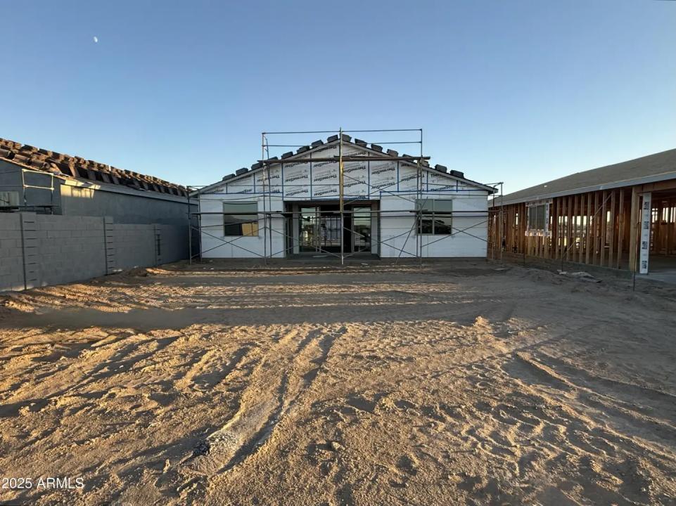 Real Estate Picture 9