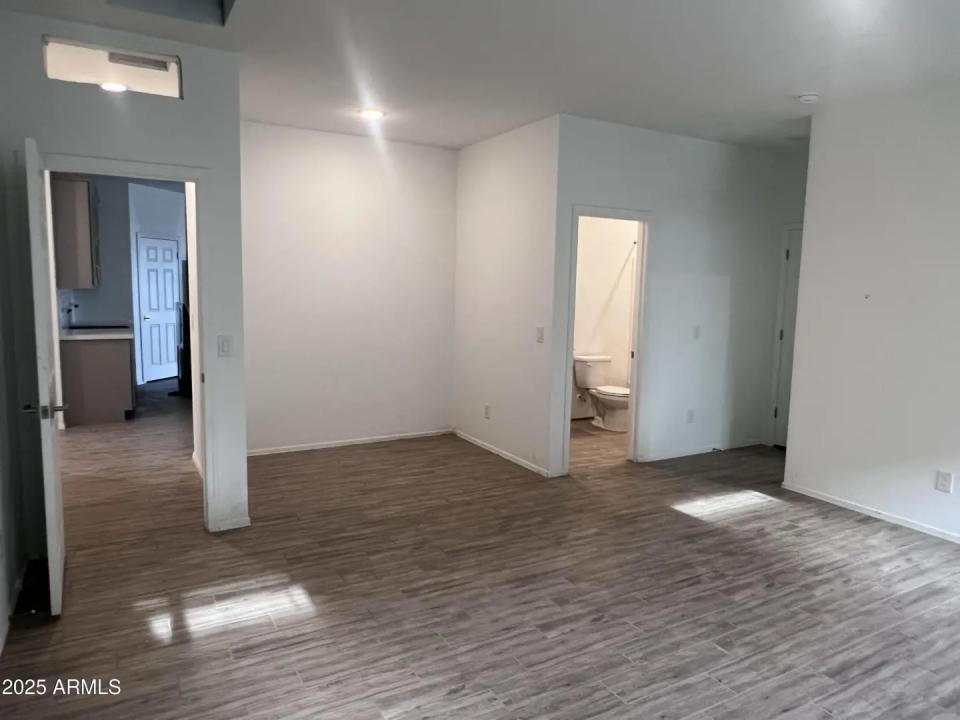 Real Estate Picture 13