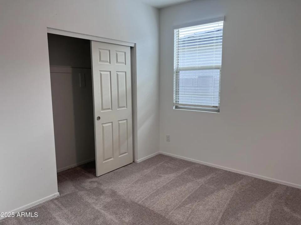 Real Estate Picture 15