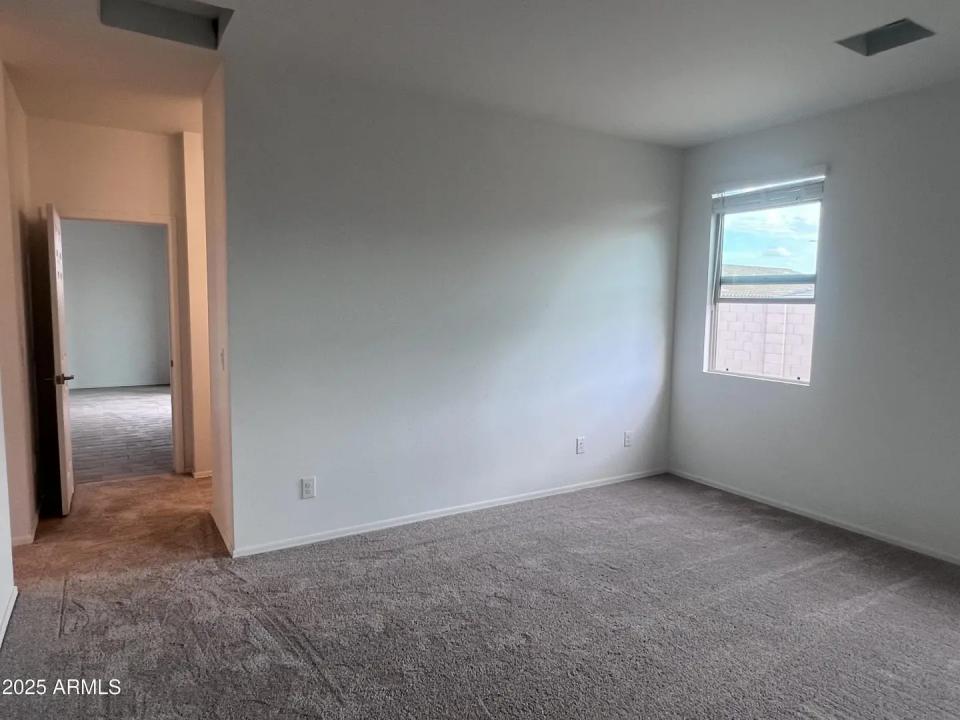 Real Estate Picture 19