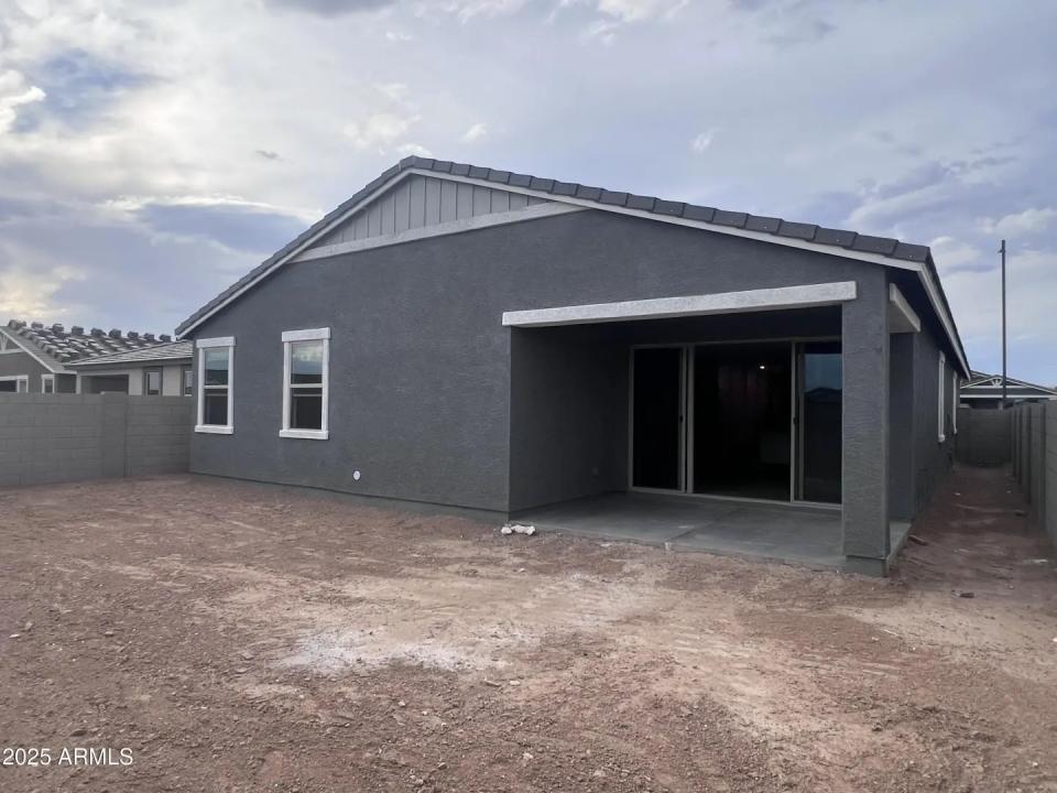 Real Estate Picture 22