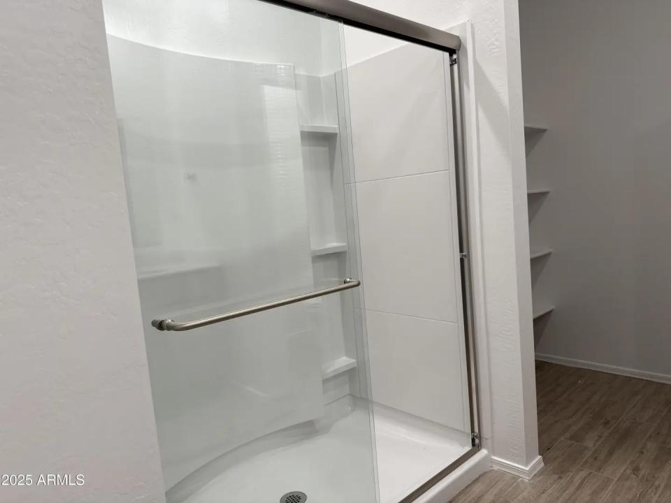 Real Estate Picture 30