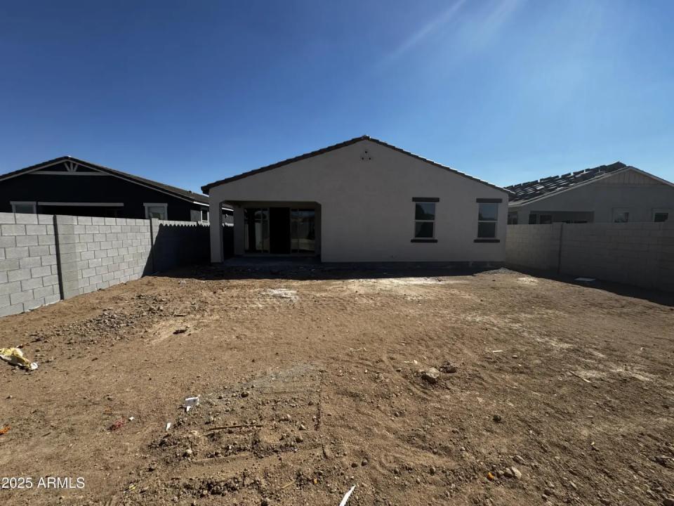 Real Estate Picture 12