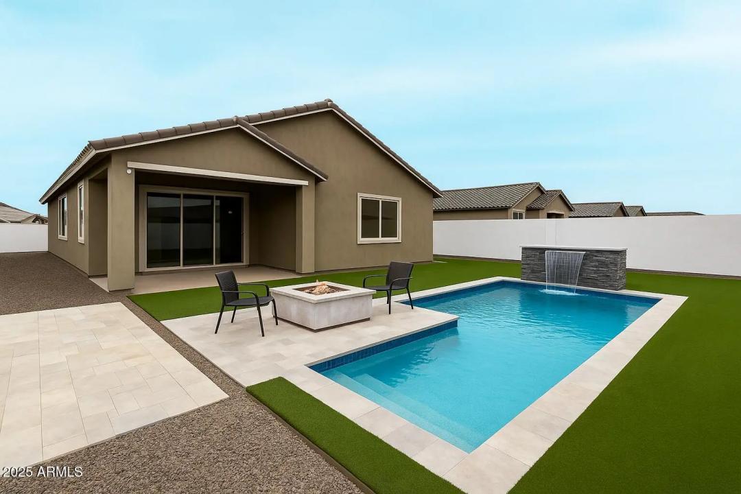 Real Estate Picture 15