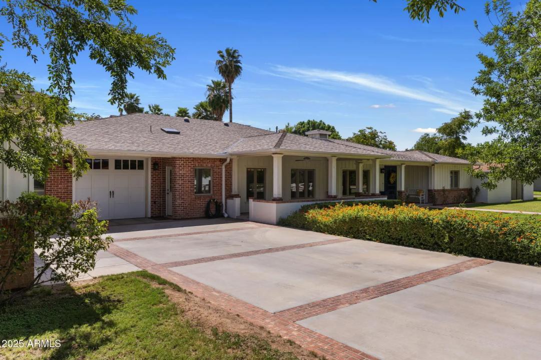 Real Estate Picture 2
