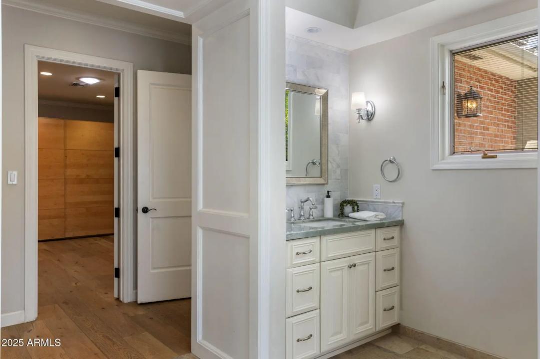 Real Estate Picture 19