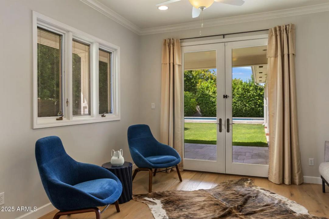 Real Estate Picture 17